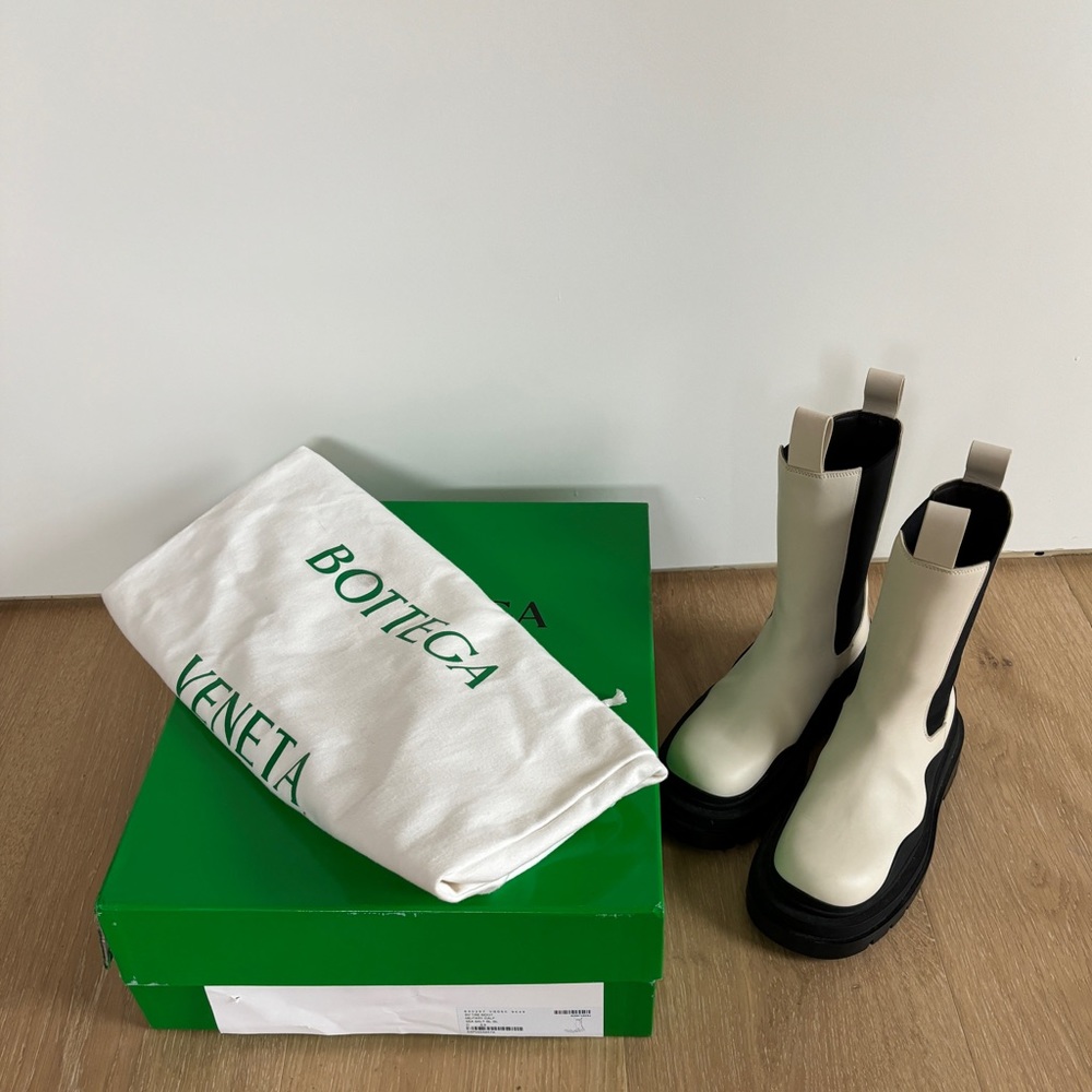 Bottega Veneta Tire Boots in Sea Salt
